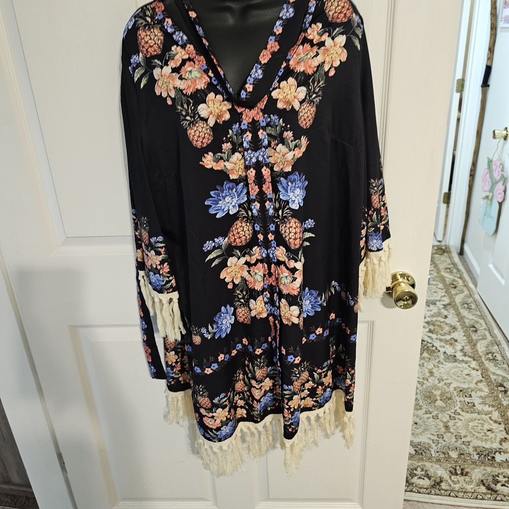 SHEIN Black Floral Kimono with Fringe